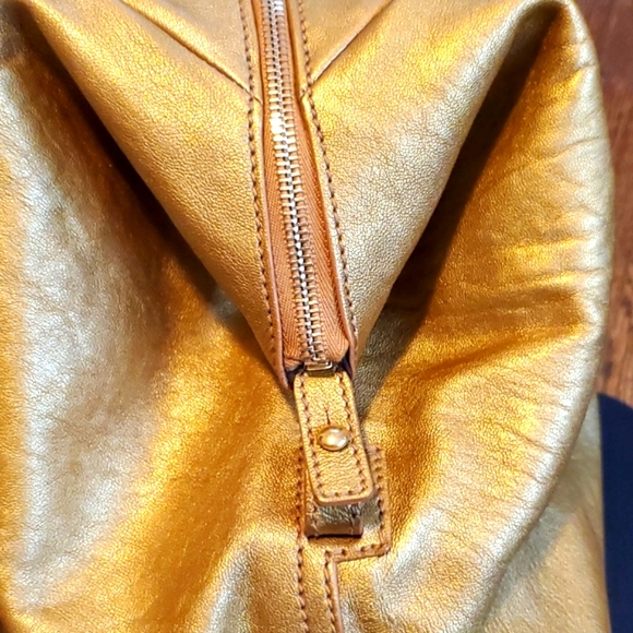 Yves Saint Laurent Easy Y Gold Bag - EUC - Picture 5 of 14